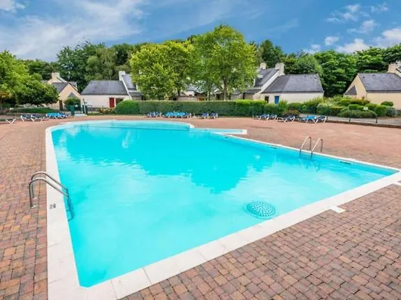 Cottage Cosy Du Golf Avec Piscine Ploemel 0*,  Frankrike
