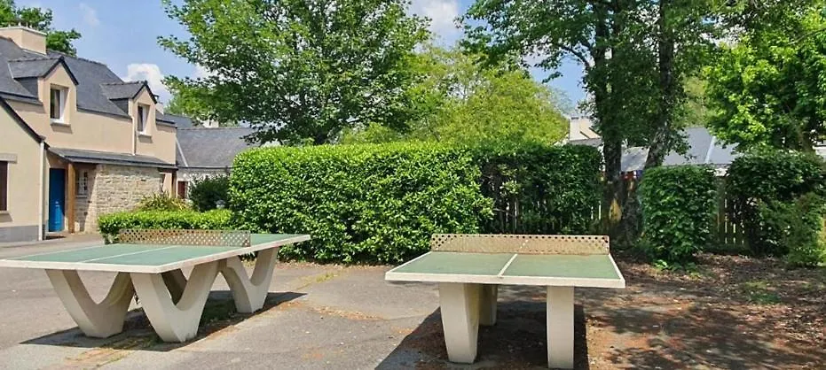 Cottage Cosy Du Golf Avec Piscine Ploemel 0*,